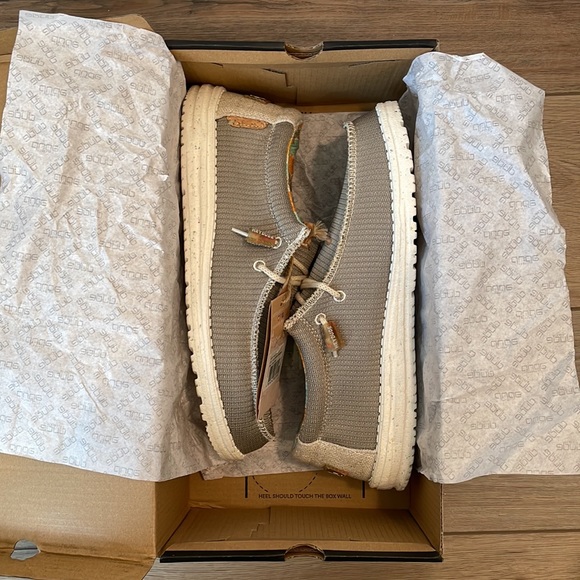Hey Dude Shoes Hey Dude Wally Knit Desert Brown Slip On Sneaker